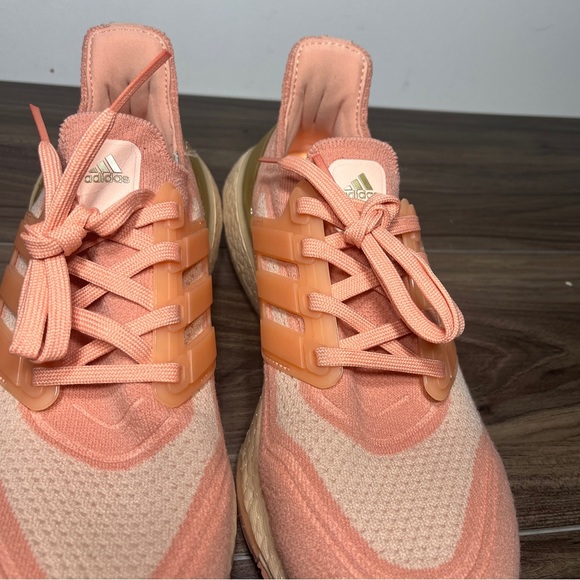 Adidas Women’s Ultraboost 21 Running Size 7.5 Ambient Blush | FY3953 | - Picture 4 of 10